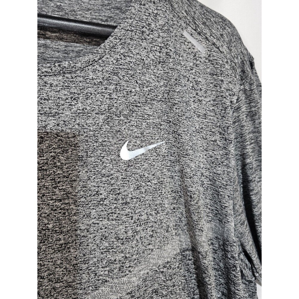 Nike Shirt DRI-FIT Rise 365 Short-Sleeve Running Mens Sz 2XL Gray Athleisure EUC - Picture 4 of 12